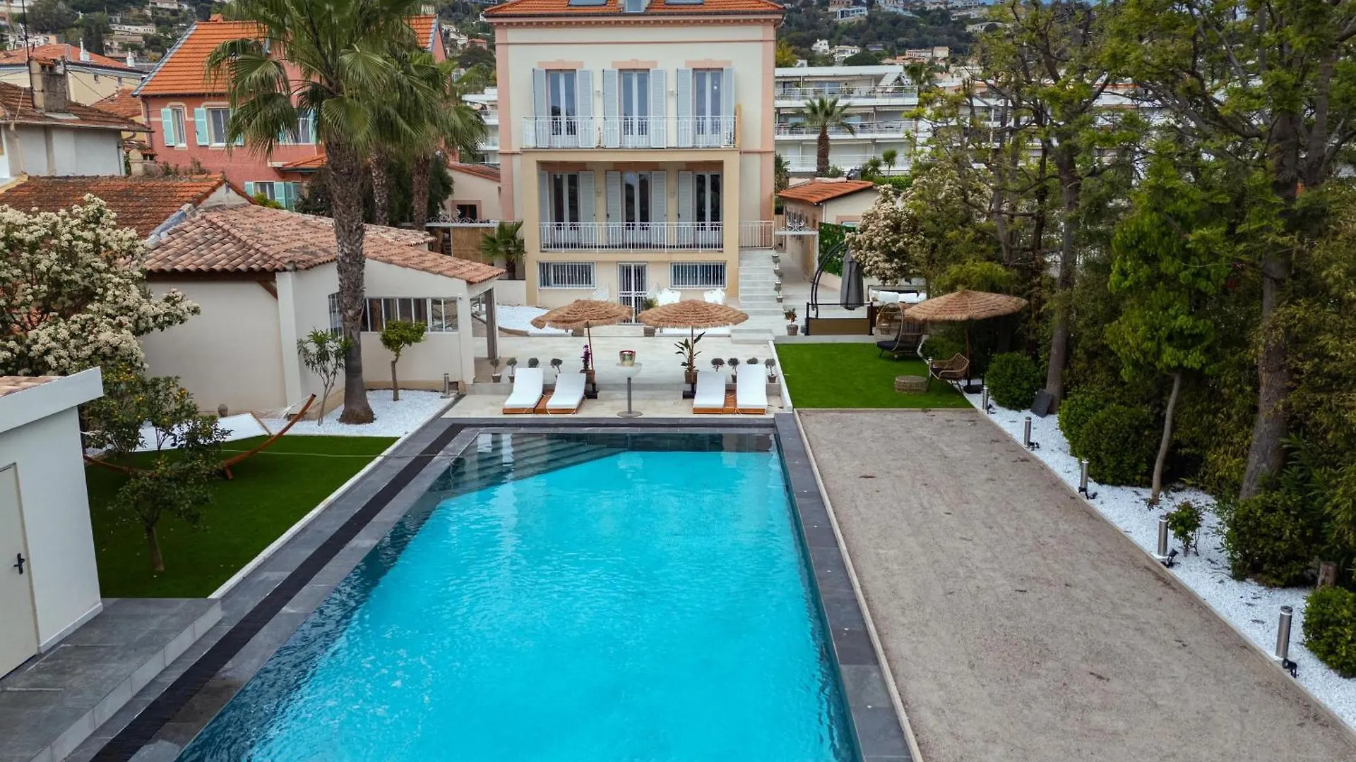 ואלאוריס Villa Lucienne